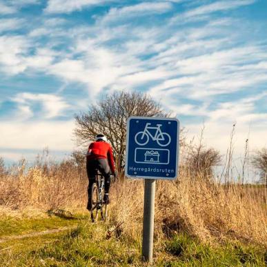 Tre cykellister på Herregårdsruten