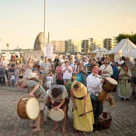 Band optræder på Havnen til Danehof